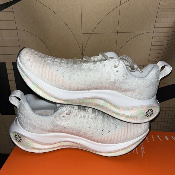 NEW Nike Reactx Infinity Run 4 Sail-Crimson-Vapor Green Womens Size 8 HJ7666-133 - Picture 2 of 6